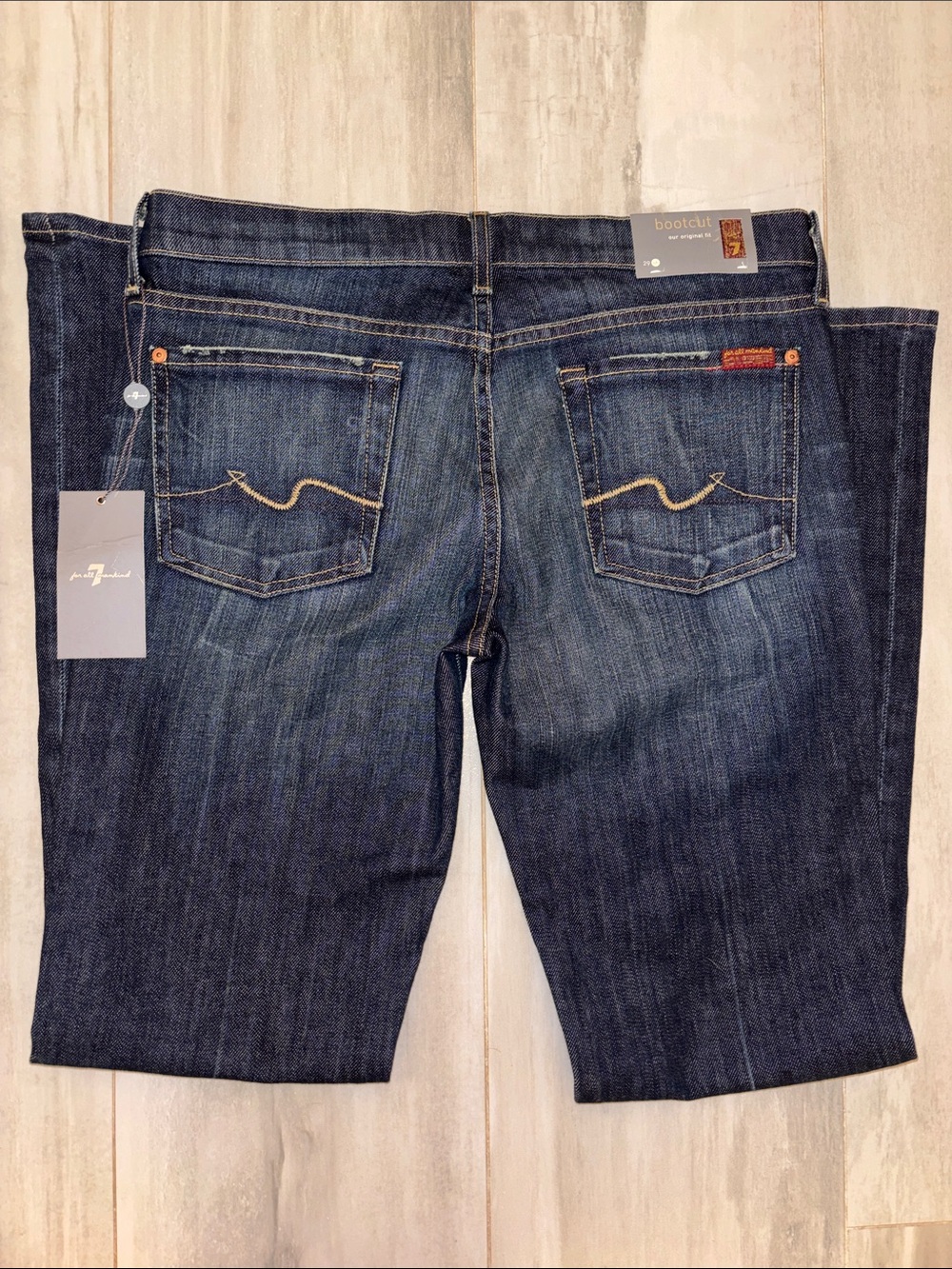 7 For All Mankind Bootcut, Made in the USA, 29x32, NWT, $229 MSRP - Picture 4 of 15